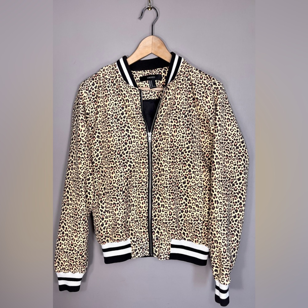 FOREVER 21 Animal Print Zip Bomber - Picture 1 of 6